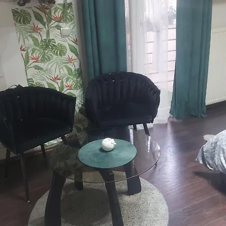 アパート Nena ヤゴディナ